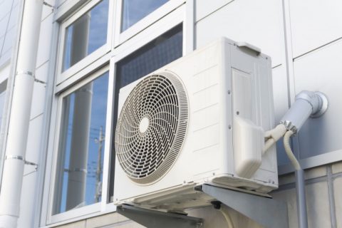 が うるさい 機 室外 エアコンの室外機がうるさい！考えられる原因とその対処法一覧｜生活110番ニュース